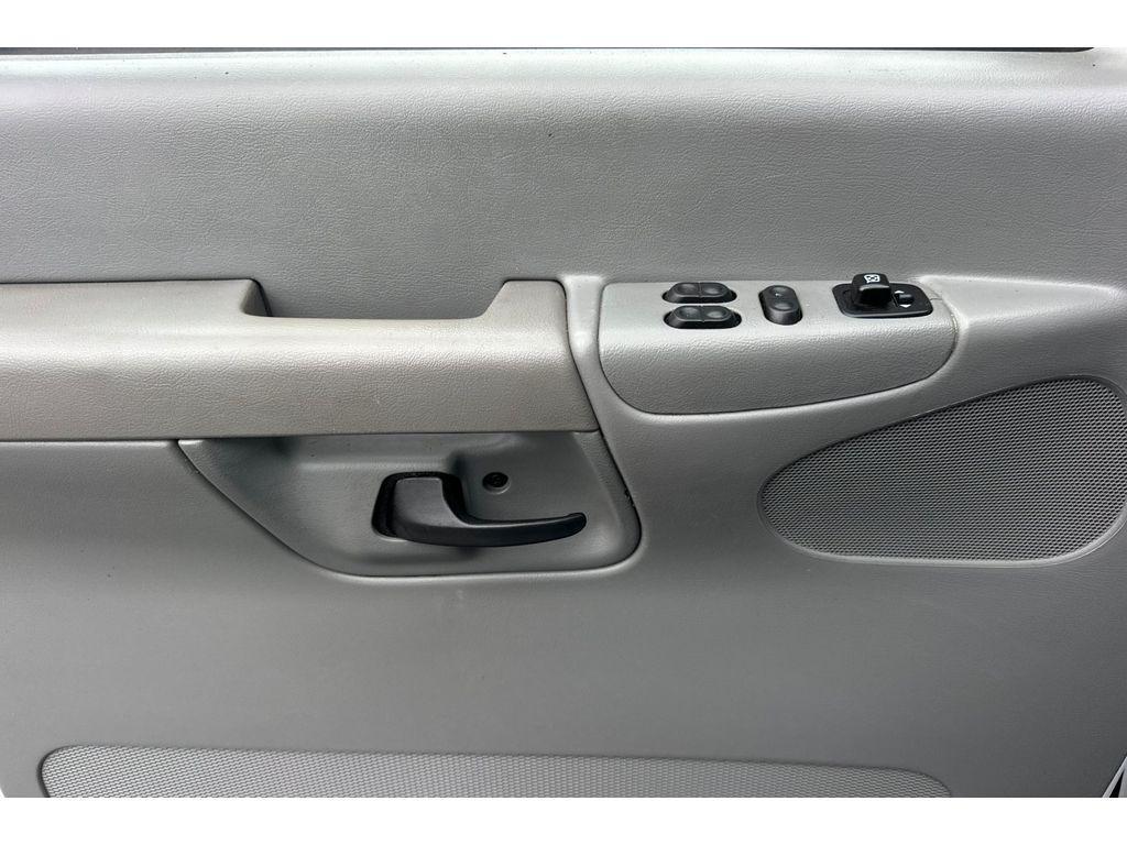 used 2006 Ford E350 Super Duty car, priced at $12,999