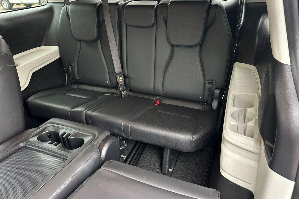 used 2024 Kia Carnival car, priced at $32,999