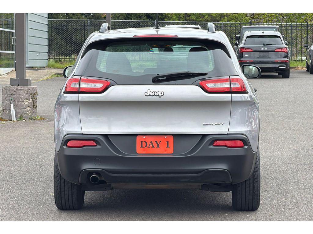 used 2016 Jeep Cherokee car, priced at $9,999