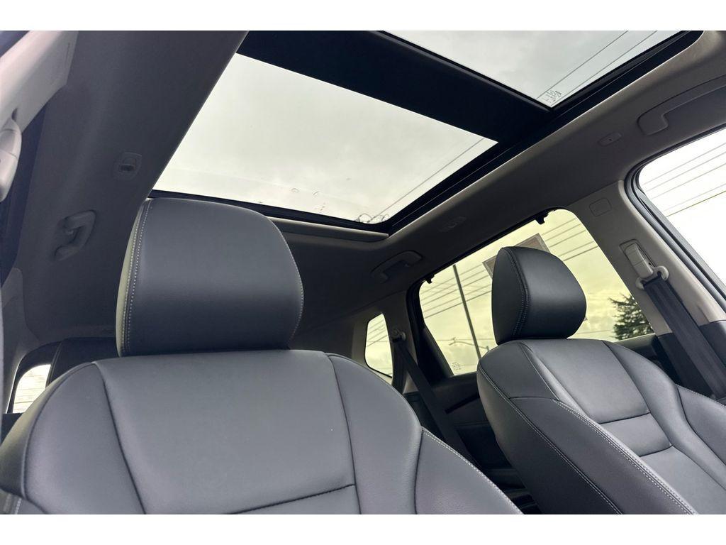 used 2025 Nissan Rogue car, priced at $32,995