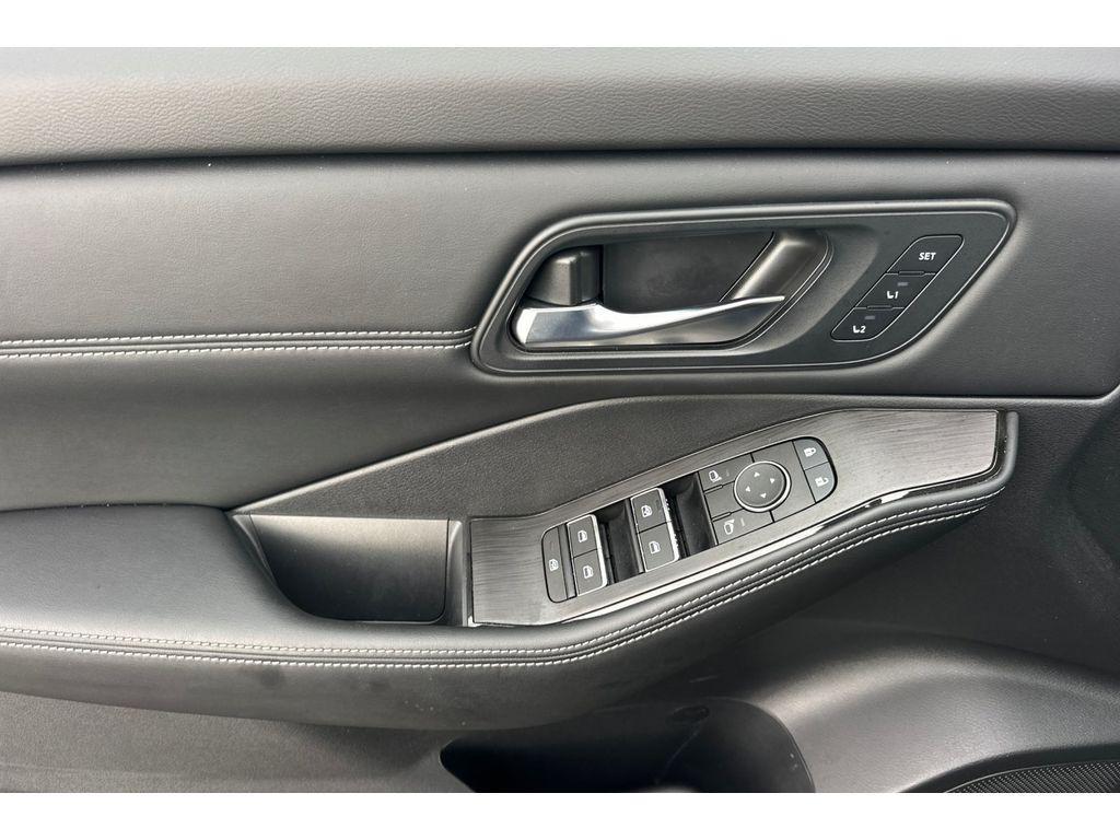 used 2025 Nissan Rogue car, priced at $32,995