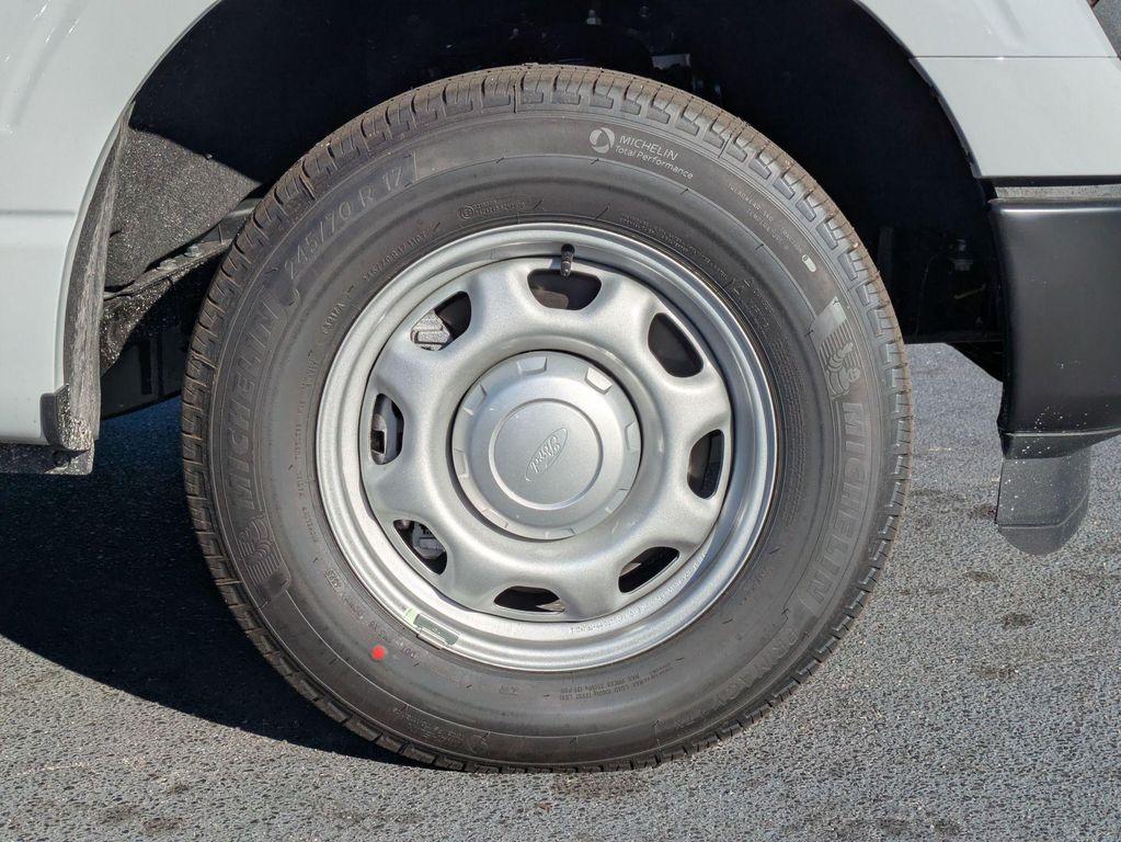 new 2026 Ford F-150 car, priced at $43,685