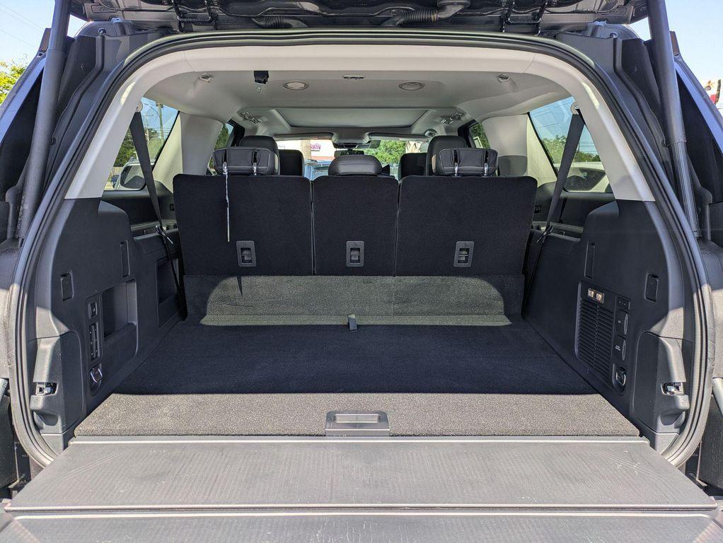 new 2025 Ford Expedition Max car, priced at $68,157