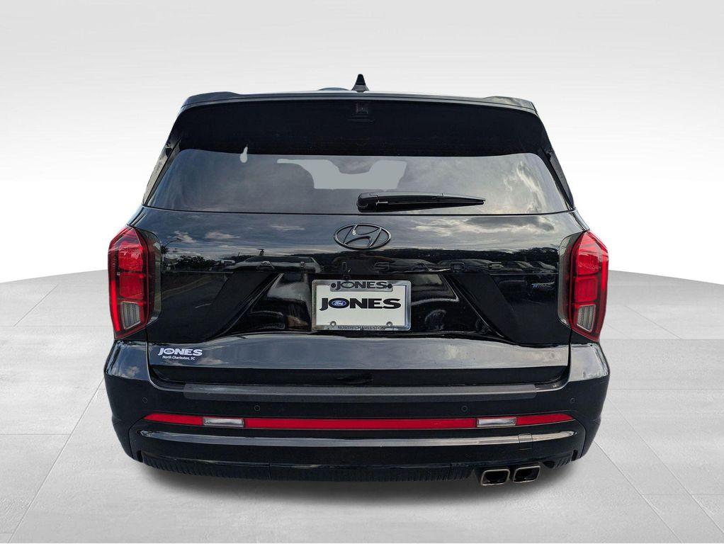 used 2024 Hyundai Palisade car, priced at $44,197