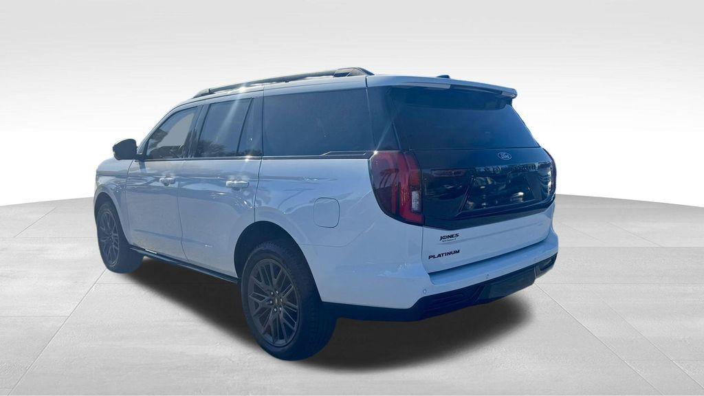 new 2025 Ford Expedition car, priced at $80,954
