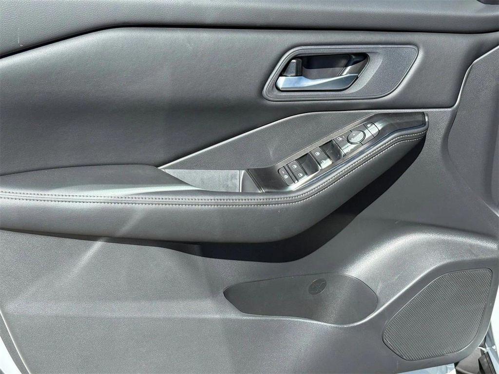 new 2026 Nissan Rogue car, priced at $33,300