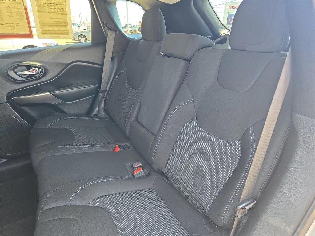 used 2020 Jeep Cherokee car, priced at $16,477