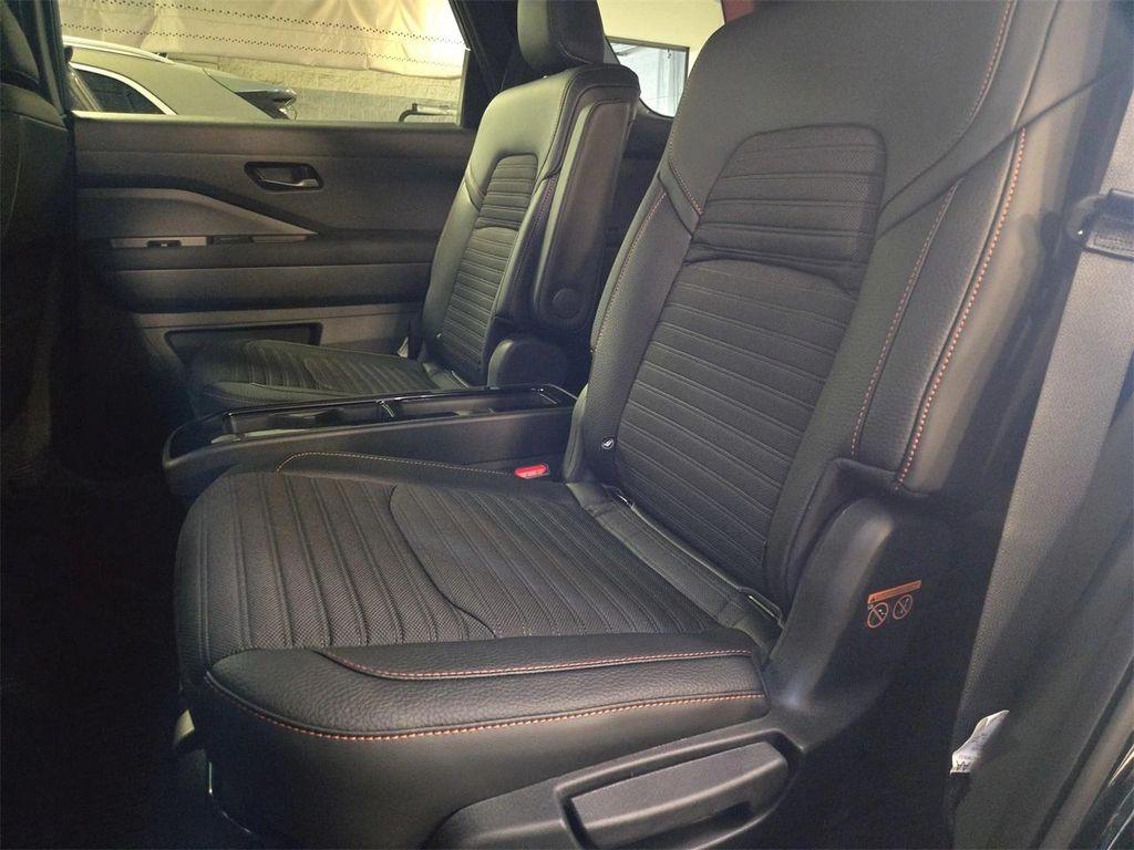 new 2025 Nissan Pathfinder car, priced at $46,620