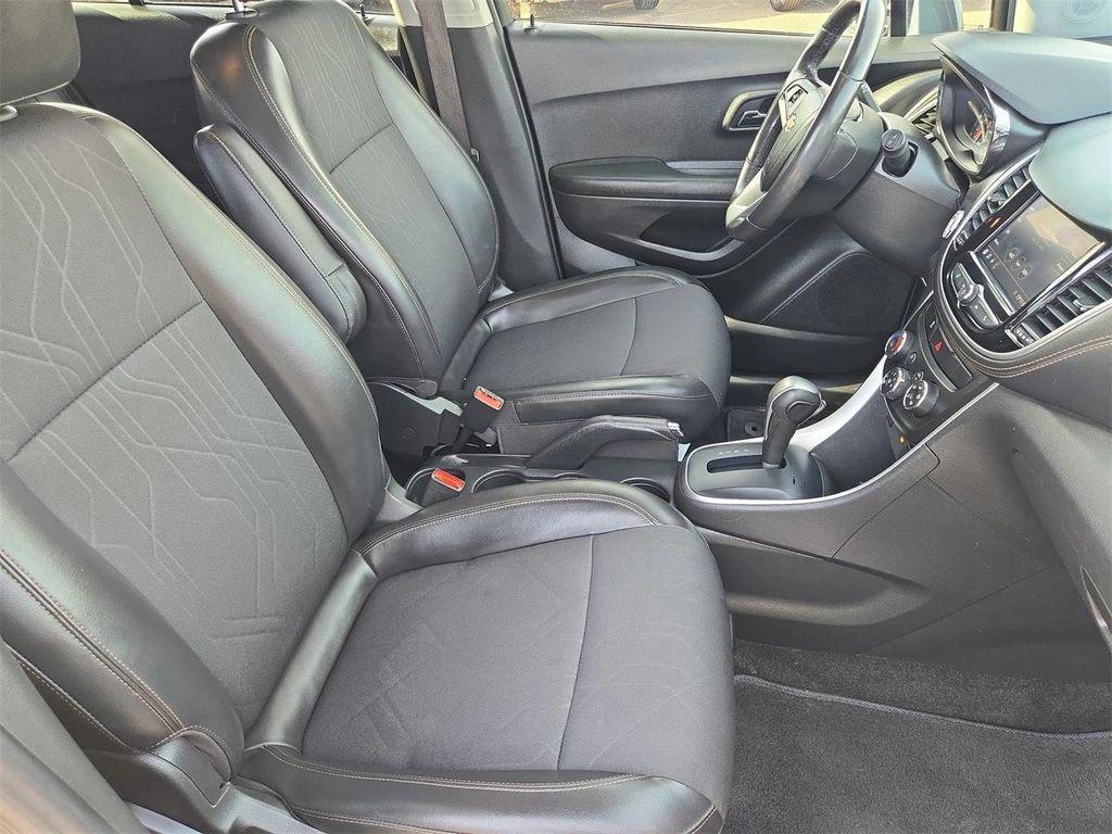 used 2022 Chevrolet Trax car, priced at $14,983