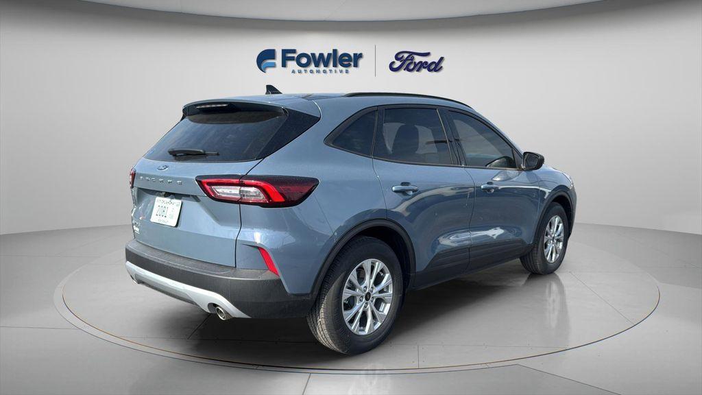 new 2026 Ford Escape car, priced at $25,638