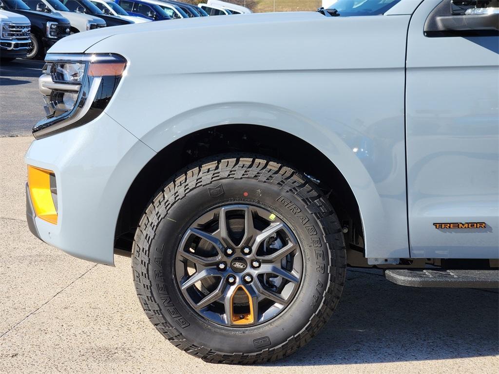 new 2026 Ford Expedition car, priced at $84,395