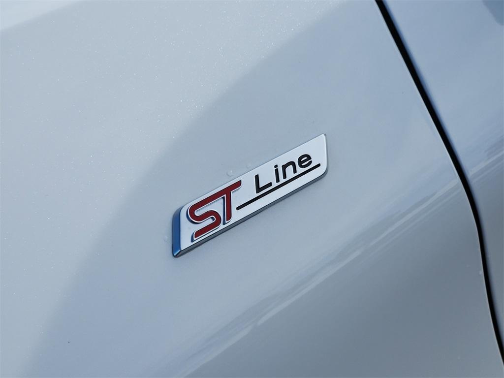 new 2026 Ford Explorer car, priced at $50,542