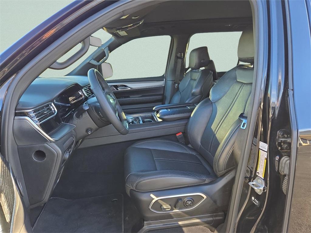 used 2023 Jeep Wagoneer car, priced at $46,997