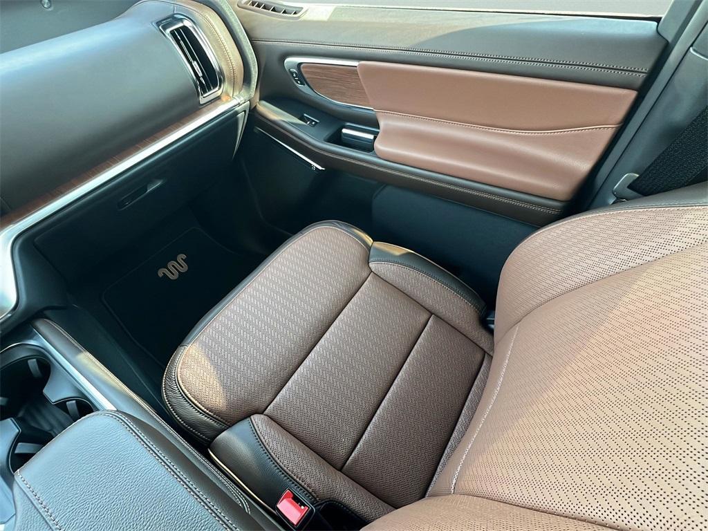 new 2026 Ford Expedition car, priced at $87,650