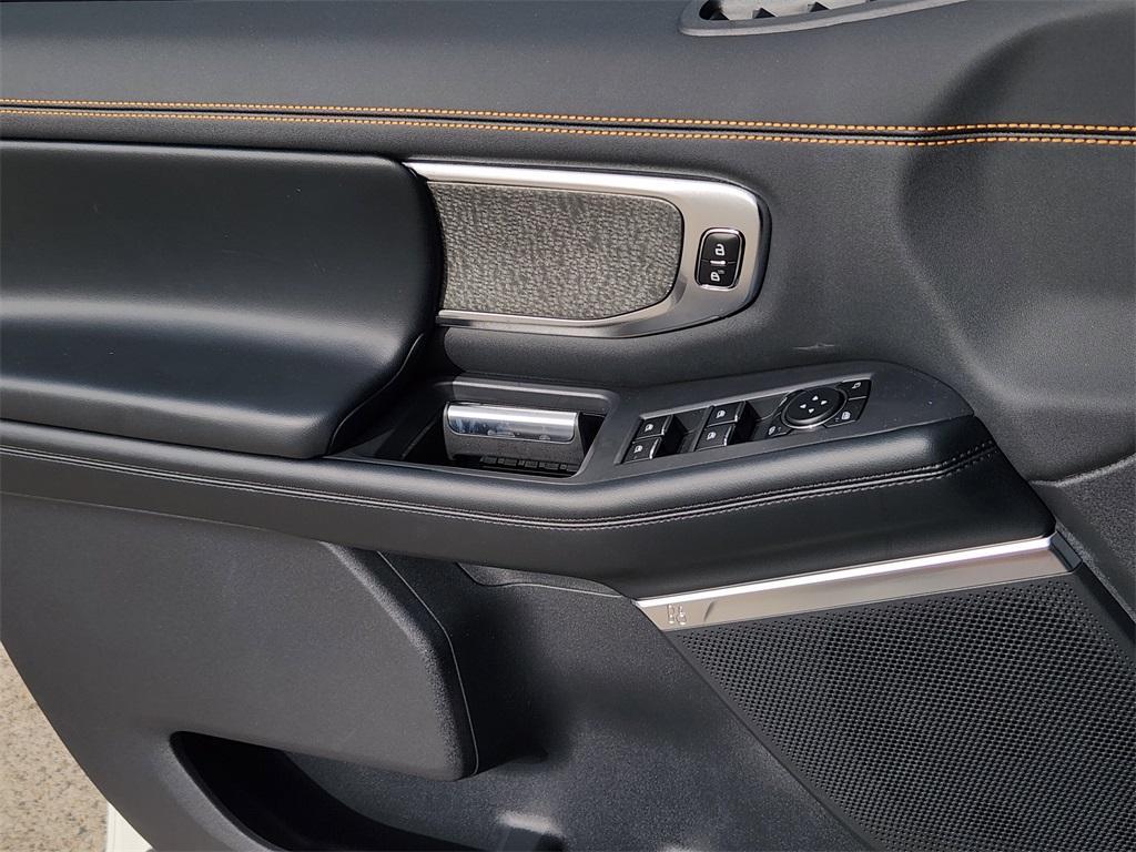 new 2026 Ford Expedition car, priced at $84,395