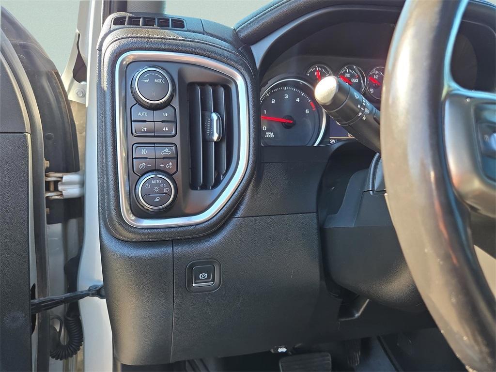 used 2021 Chevrolet Silverado 2500 car, priced at $45,497