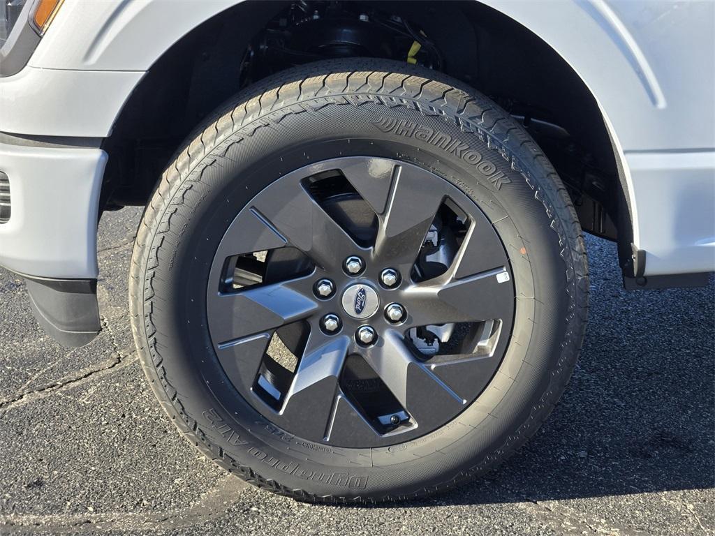 new 2025 Ford F-150 car, priced at $43,264