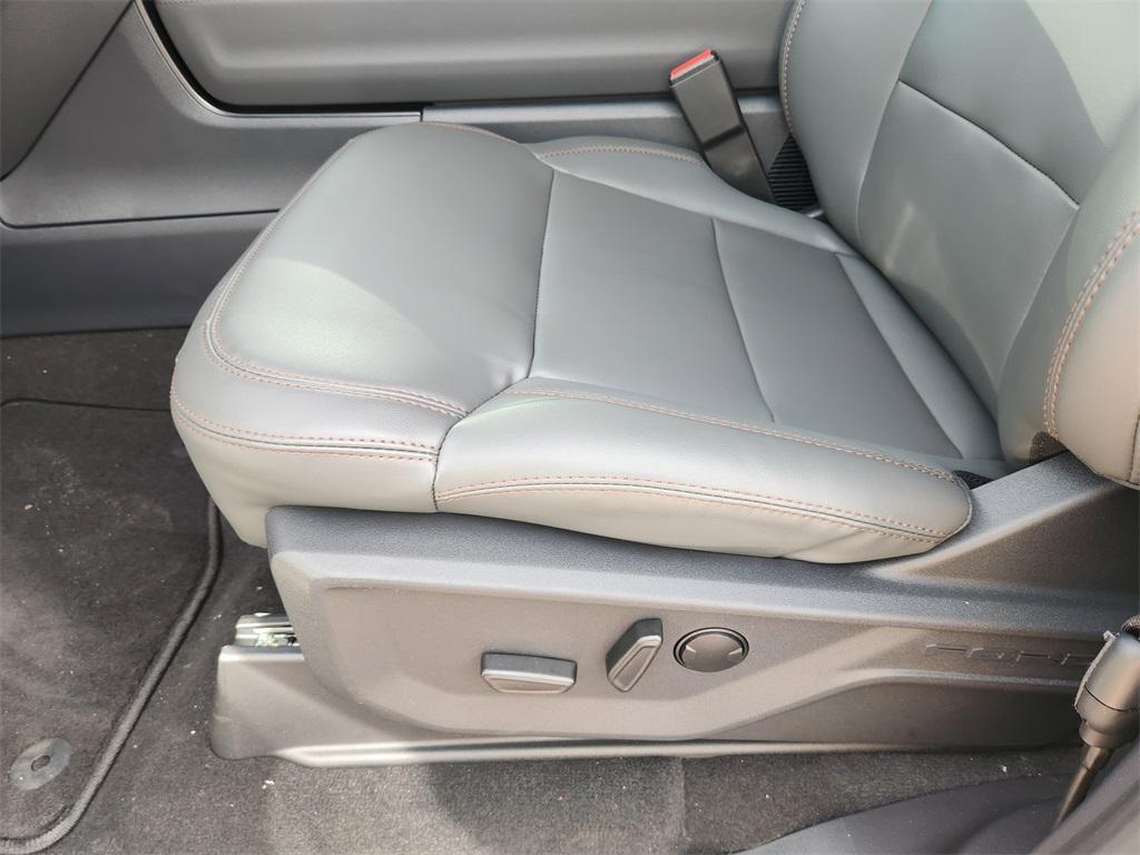 new 2025 Ford Expedition car, priced at $69,893