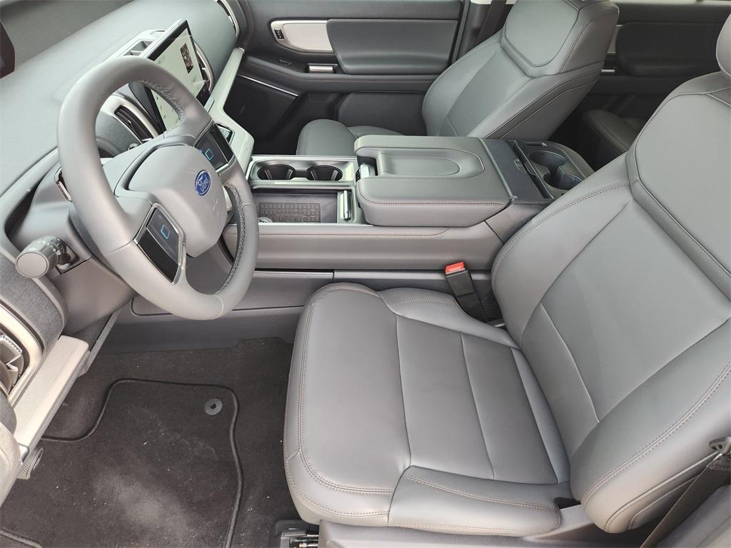 new 2025 Ford Expedition car, priced at $69,893