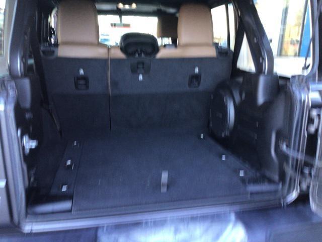 used 2021 Jeep Wrangler Unlimited car, priced at $33,395