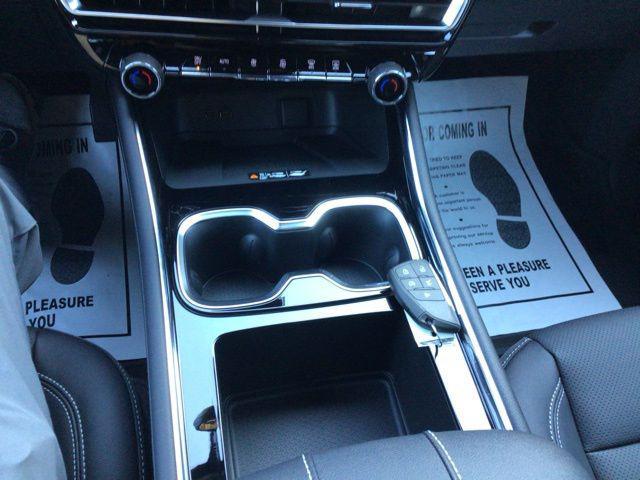 new 2026 Chevrolet Traverse car, priced at $42,180