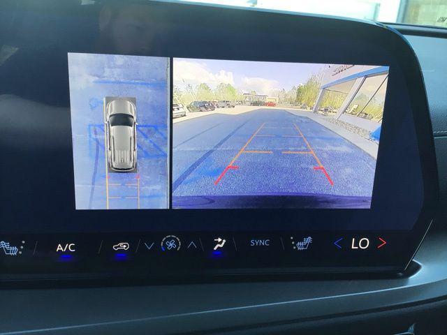 new 2026 Chevrolet Traverse car, priced at $42,180