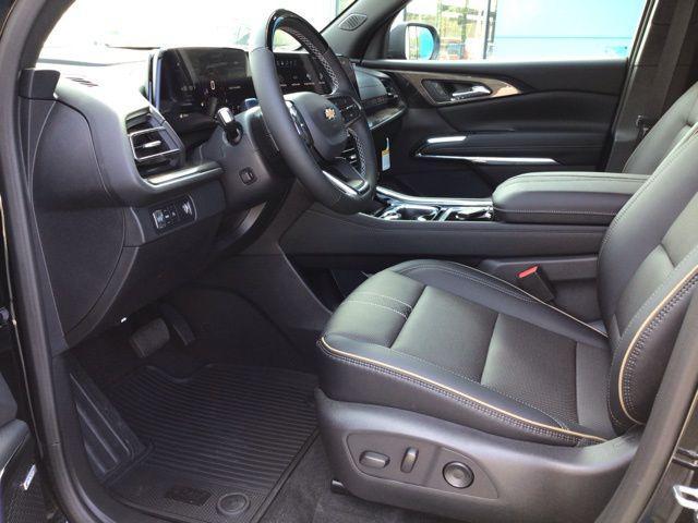 new 2026 Chevrolet Traverse car, priced at $51,970