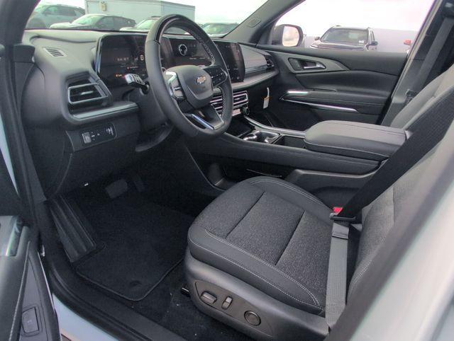 new 2026 Chevrolet Traverse car, priced at $40,677