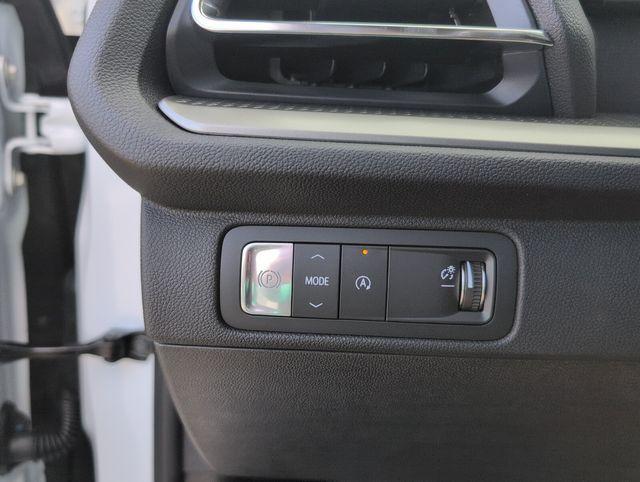 new 2026 Chevrolet Traverse car, priced at $40,677