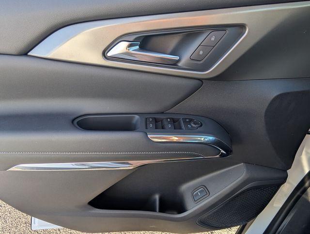 new 2026 Chevrolet Traverse car, priced at $42,980