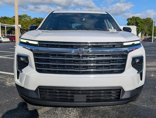 new 2026 Chevrolet Traverse car, priced at $42,980