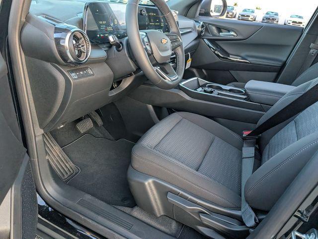 new 2026 Chevrolet Equinox car, priced at $26,495