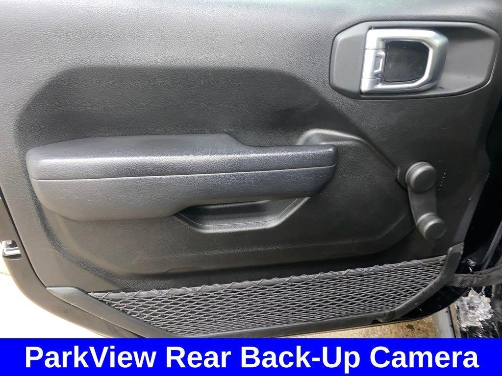 used 2022 Jeep Wrangler Unlimited car, priced at $31,300