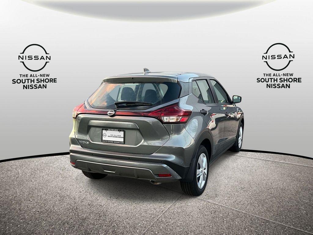 new 2025 Nissan Kicks Play car, priced at $23,760