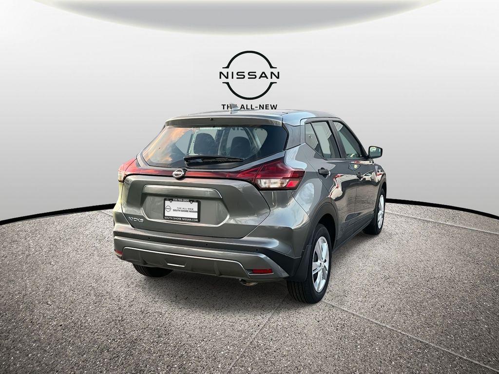 new 2025 Nissan Kicks Play car, priced at $23,760