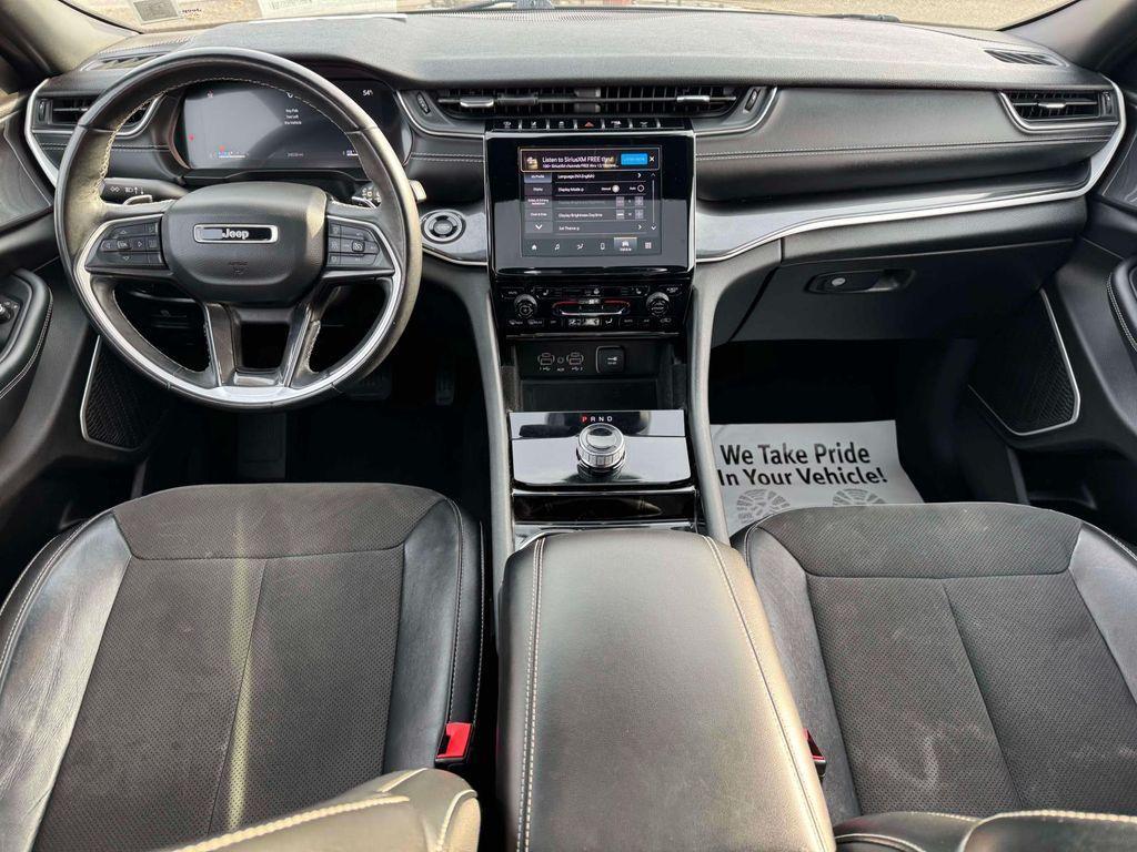 used 2022 Jeep Grand Cherokee car, priced at $27,995