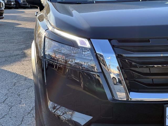 new 2025 Nissan Pathfinder car, priced at $40,475