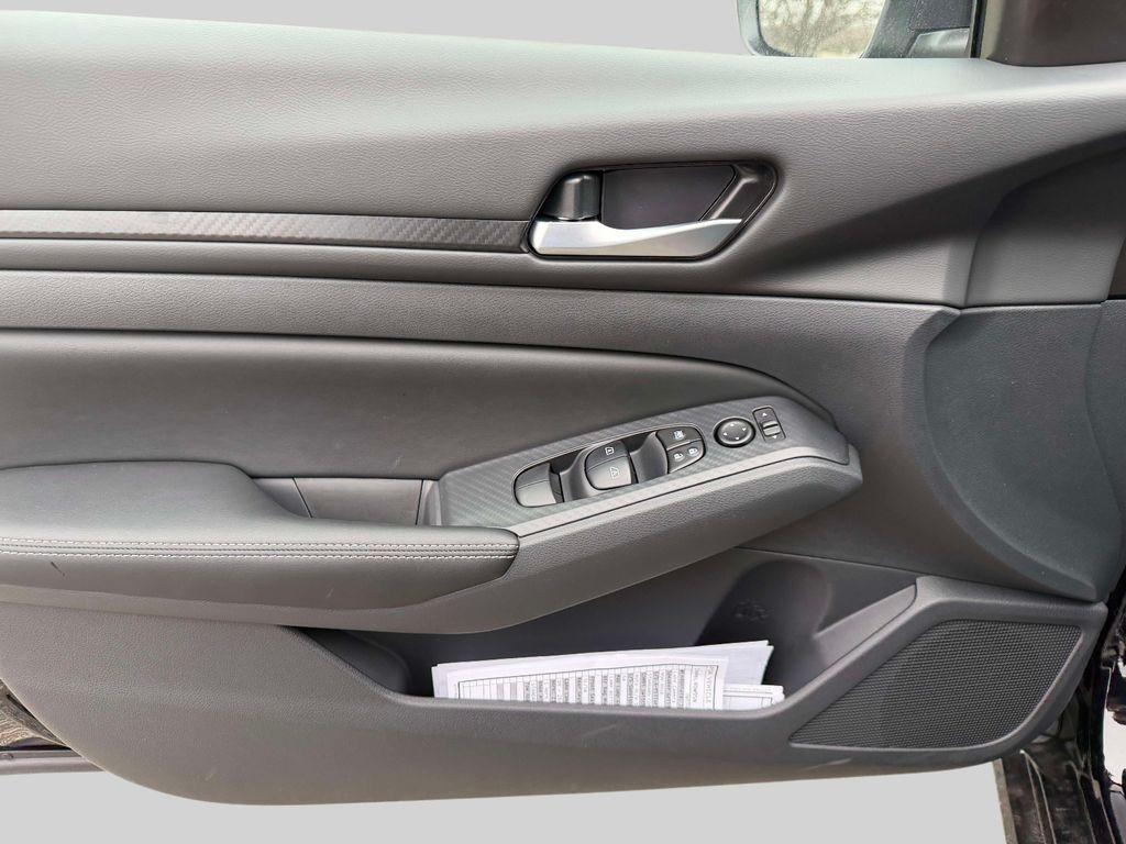 new 2025 Nissan Altima car, priced at $31,015