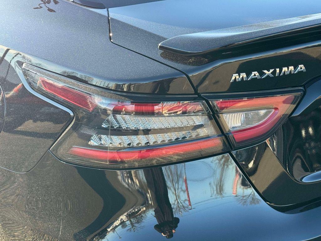 used 2023 Nissan Maxima car, priced at $28,995
