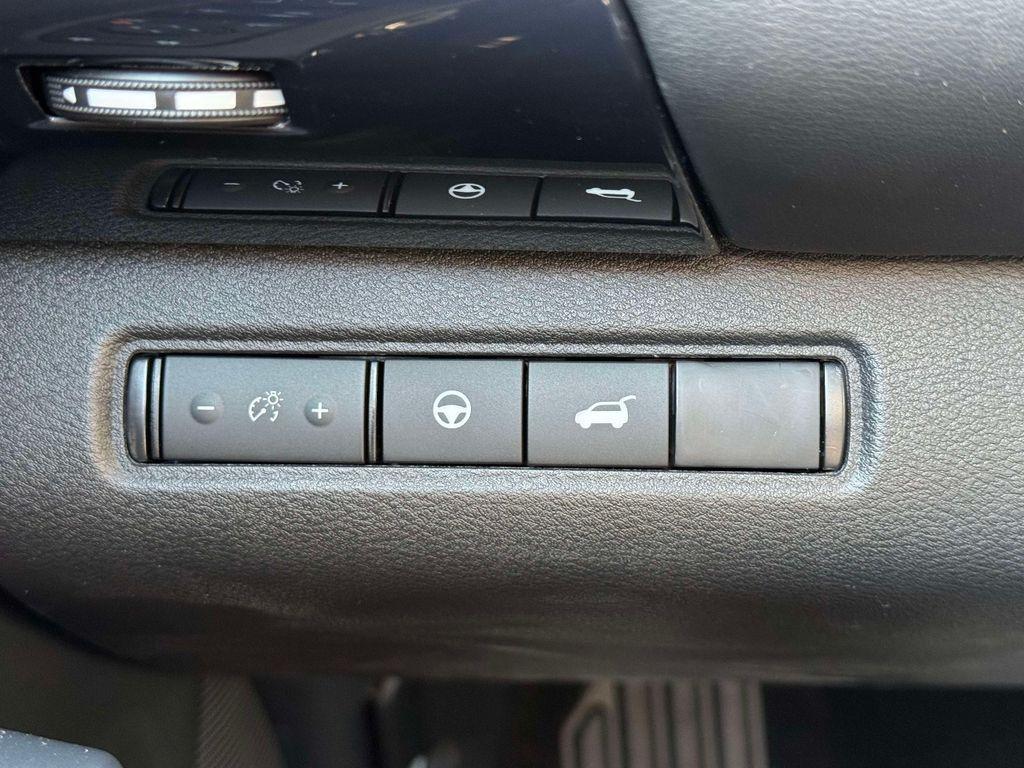 new 2025 Nissan Pathfinder car, priced at $45,890