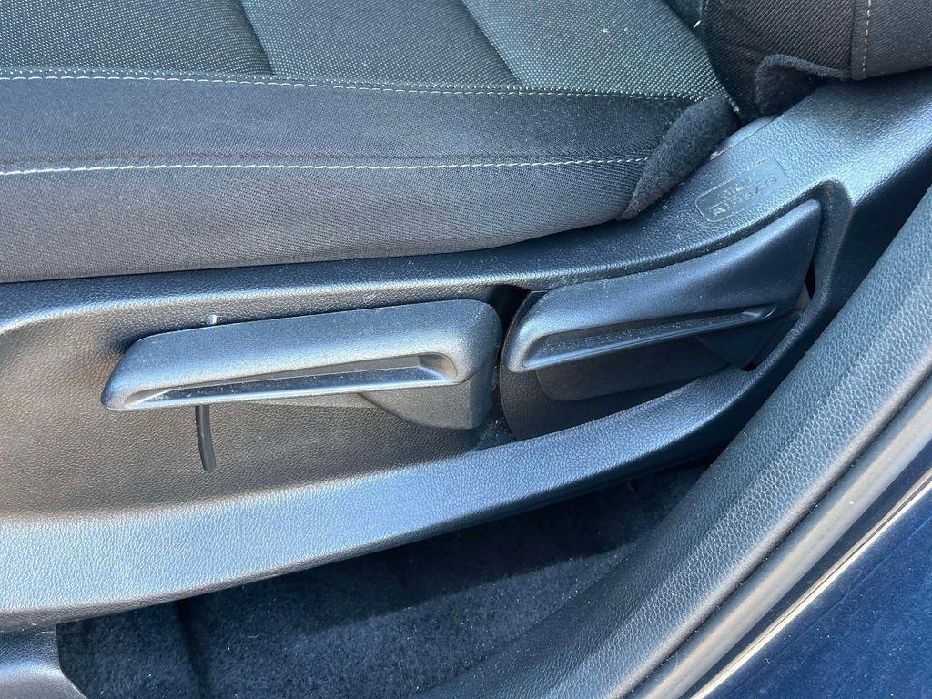 used 2025 Honda CR-V car, priced at $25,995