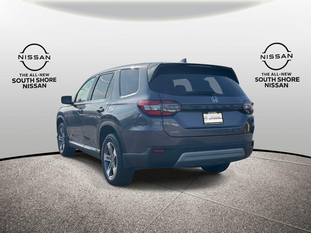 used 2024 Honda Pilot car, priced at $37,595
