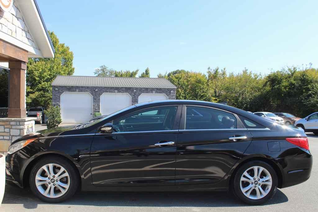 used 2013 Hyundai Sonata car, priced at $7,990