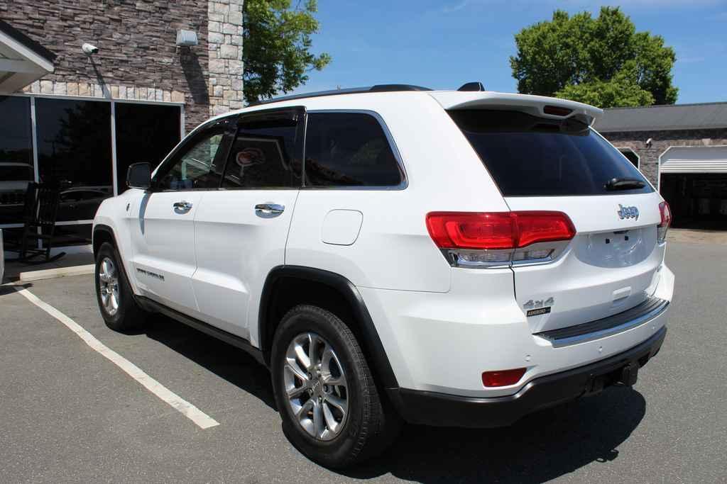 used 2015 Jeep Grand Cherokee car, priced at $18,489