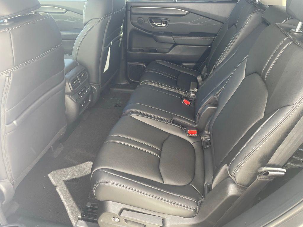 new 2026 Honda Pilot car, priced at $50,090