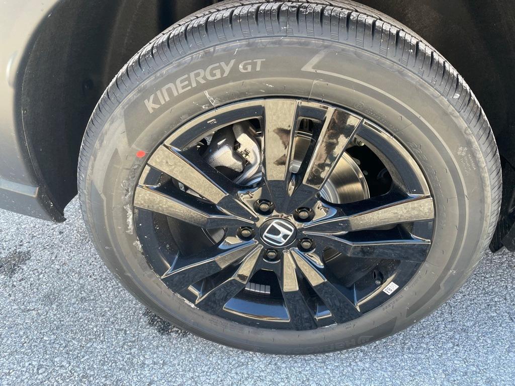 new 2026 Honda HR-V car, priced at $29,564