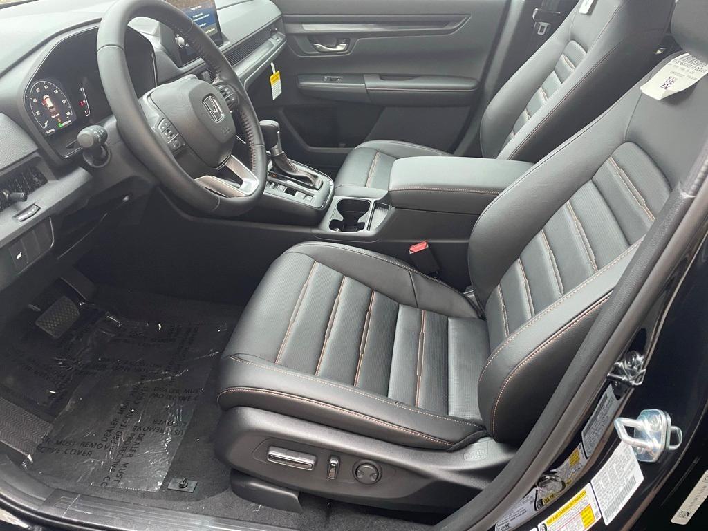new 2026 Honda CR-V Hybrid car, priced at $39,733