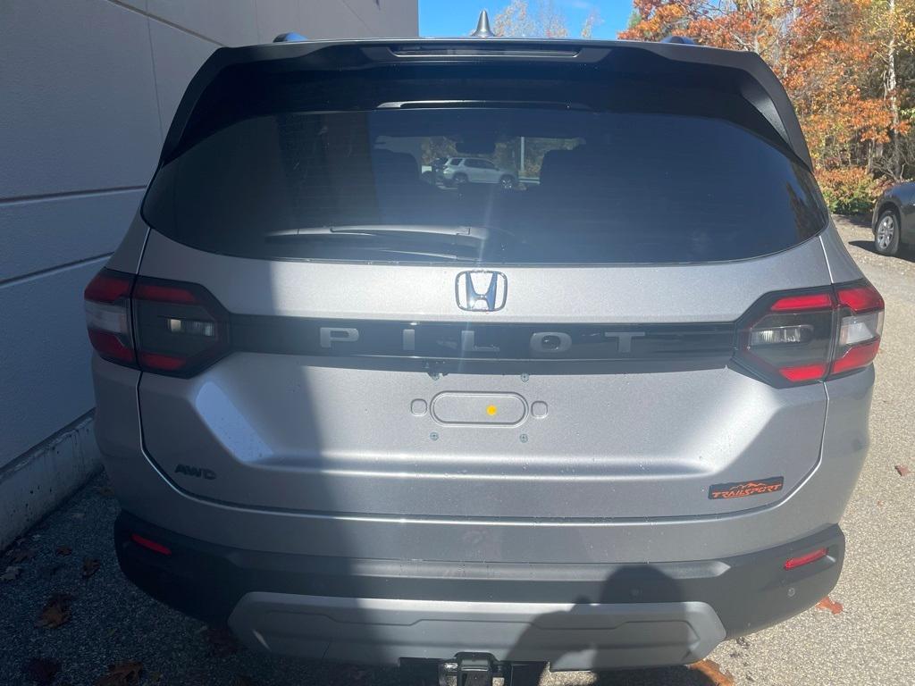 new 2025 Honda Pilot car, priced at $48,145