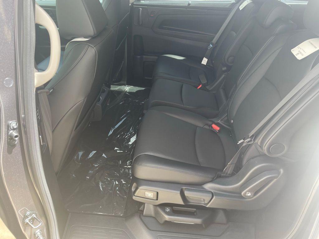 new 2026 Honda Odyssey car, priced at $42,286