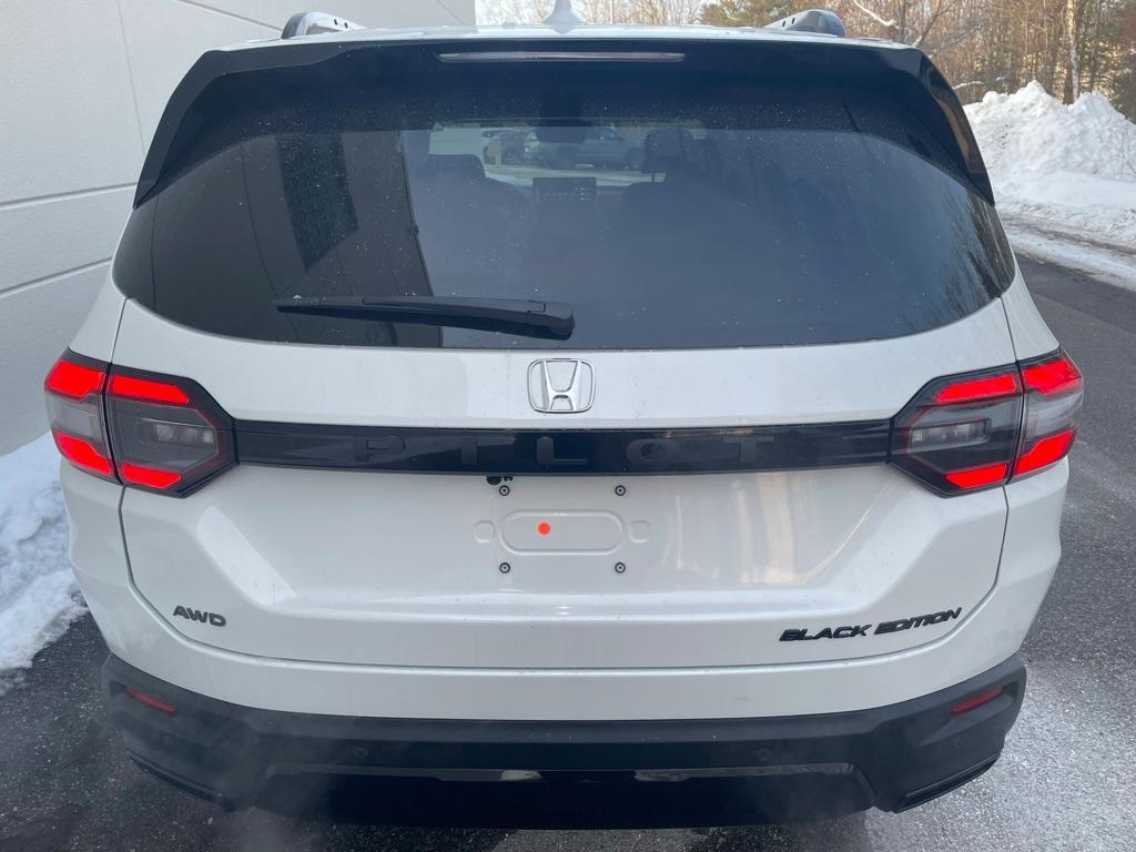 new 2026 Honda Pilot car, priced at $54,945